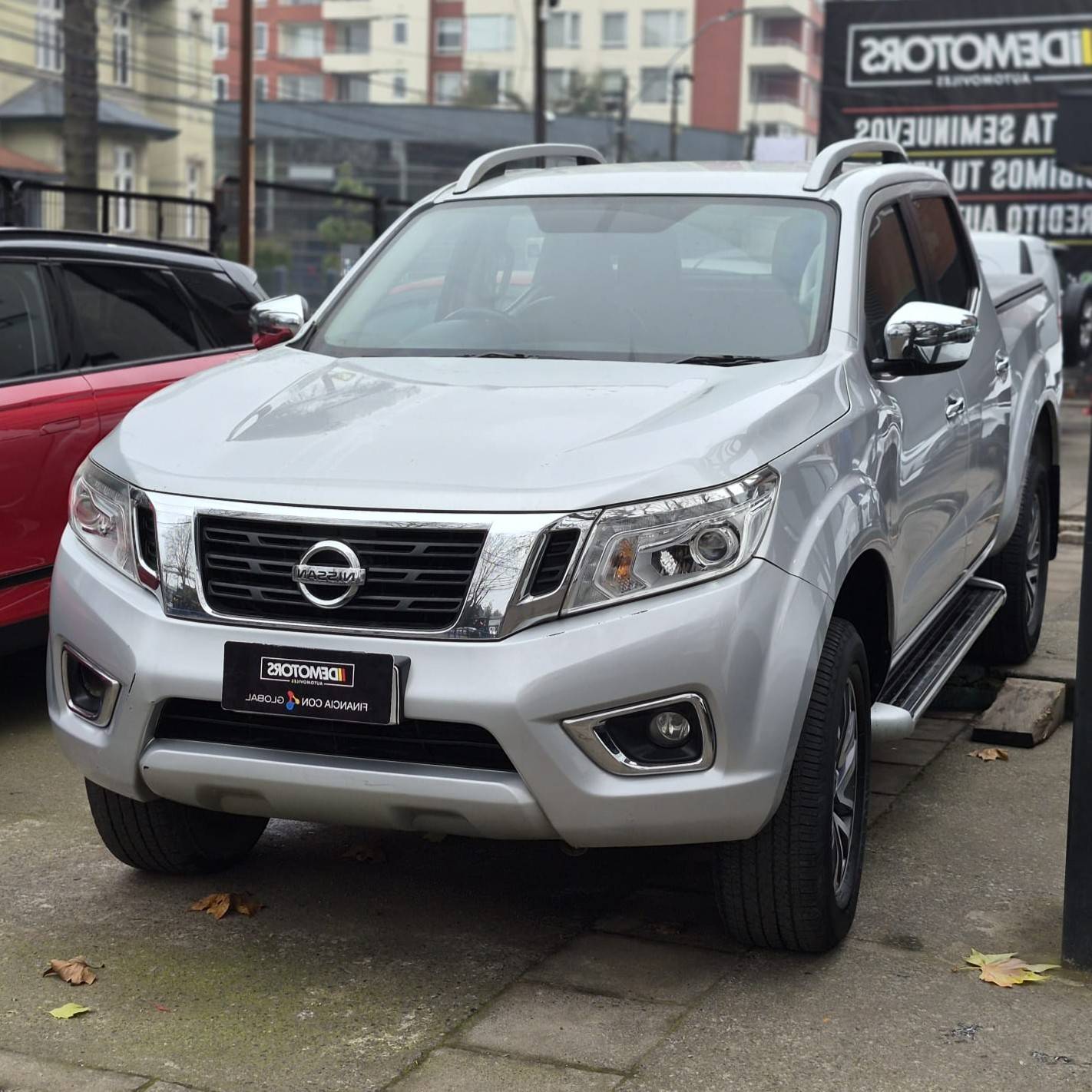 Nissan Np300