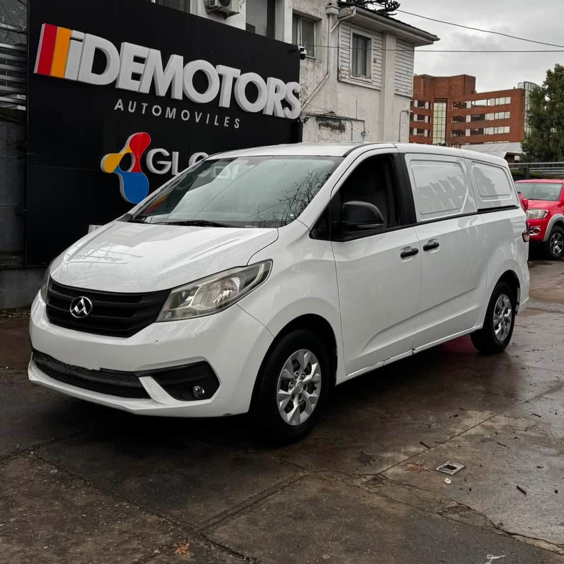 Maxus G10